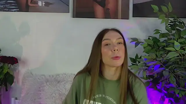 AlysonHuxley  online show from February 21, 3:07 am