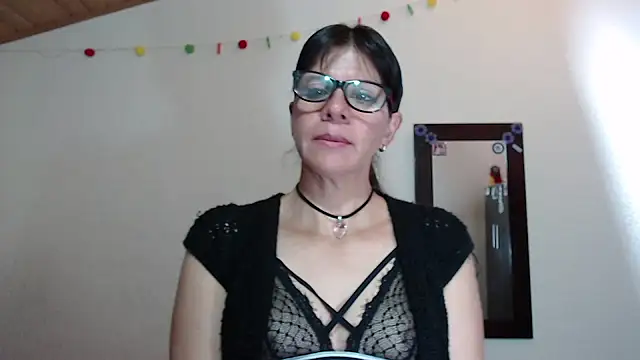 martina 27 online show from October 20, 2:06 pm