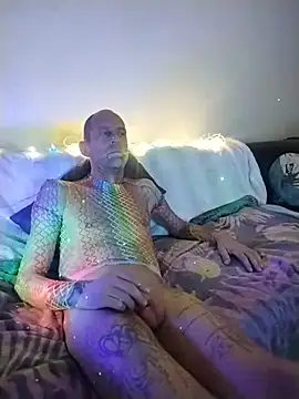 Snapshot of we_are_fucking_serious chatting on November 12, 11:03 pm we are fucking serious online show from November 12, 11:03 pm