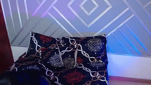 sashabluex online show from October 9, 2:31 am