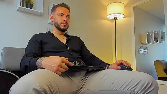 DIMITRI MASTEER online show from November 17, 9:53 pm