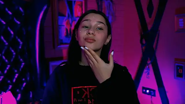 Snapshot of KimClarks_ chatting on October 14, 1:23 pm KimClarks  online show from October 14, 1:23 pm