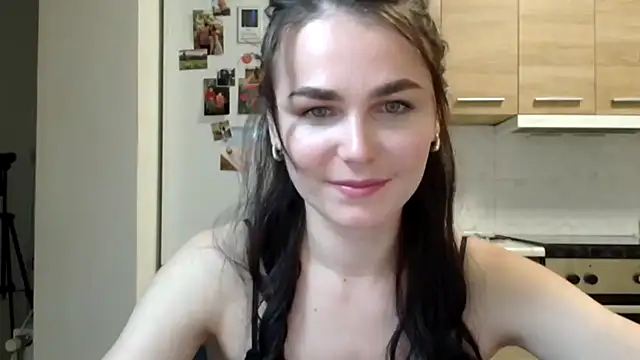 Silviaa a online show from October 13, 7:36 pm