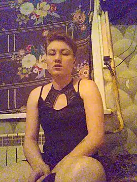 MoonIrene online show from February 21, 3:24 pm