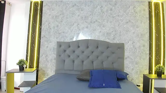 GiannaSlimJB online show from February 19, 7:10 pm