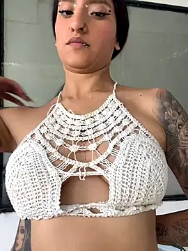 Scaarlettfox online show from October 20, 7:36 pm