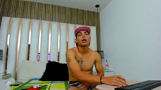 KailinANDrihky online show from October 14, 1:17 am