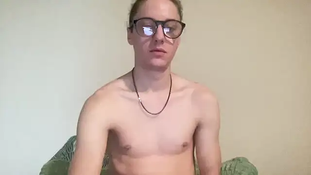 Snapshot of longdickelijah chatting on November 12, 11:10 am longdickelijah online show from November 12, 11:10 am