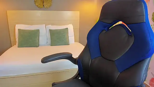 kitty sweeety  online show from November 7, 12:38 pm