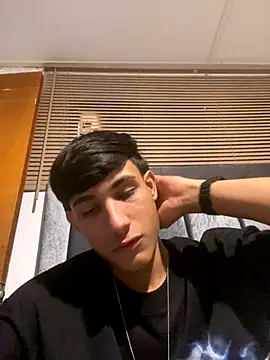 Snapshot of cody_fox10 chatting on September 21, 8:32 pm cody fox10 online show from September 21, 8:32 pm