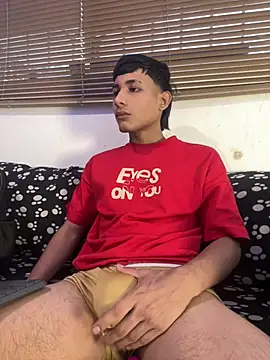 Snapshot of cody_fox10 chatting on May 6, 2:33 pm cody fox10 online show from May 6, 2:33 pm