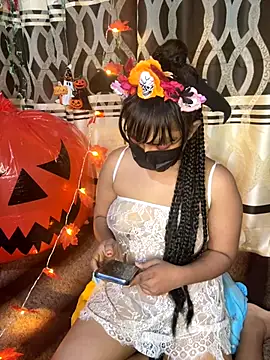 Ariana  Marie online show from October 27, 9:30 pm