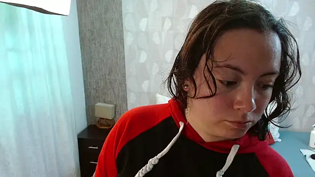 Snapshot of elamurray chatting on November 18, 11:03 am elamurray online show from November 18, 11:03 am