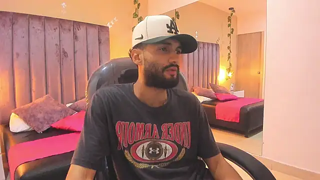 Snapshot of Ryan_Jackson_ chatting on October 29, 8:16 am Ryan Jackson online show from October 29, 8:16 am