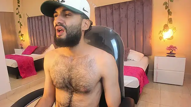 Snapshot of Ryan_Jackson_ chatting on November 14, 4:22 am Ryan Jackson online show from November 14, 4:22 am