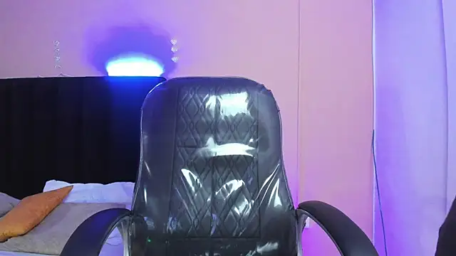 Snapshot of Ryan_Jackson_ chatting on December 3, 4:09 am Ryan Jackson online show from December 3, 4:09 am