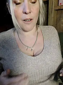 Bouncy-Bella28X online show from September 25, 7:34 am