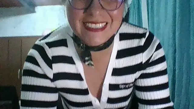 Snapshot of scarlett_widow_ chatting on September 23, 3:09 am scarlett widow online show from September 23, 3:09 am