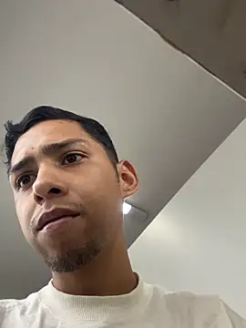 Oqui online show from April 13, 7:19 pm