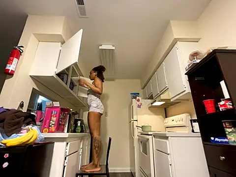 Snapshot of celestemarie_80 chatting on September 12, 4:45 am celestemarie 80 online show from September 12, 4:45 am