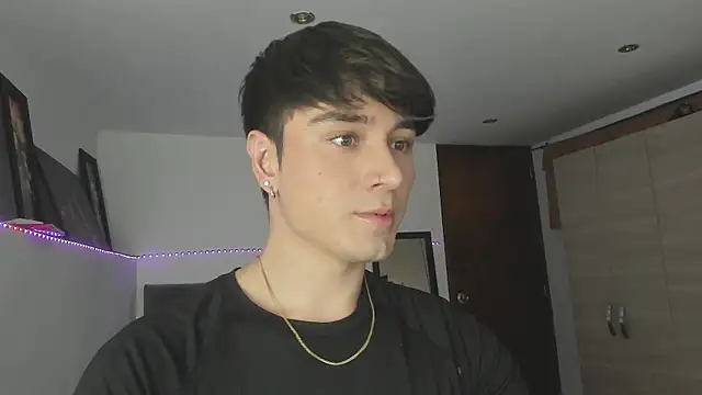 stevve 14 online show from October 31, 2:34 am