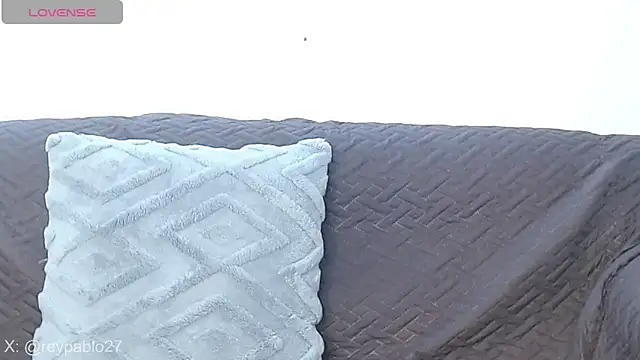 Snapshot of ReyPablo1 chatting on November 11, 7:03 pm ReyPablo1 online show from November 11, 7:03 pm