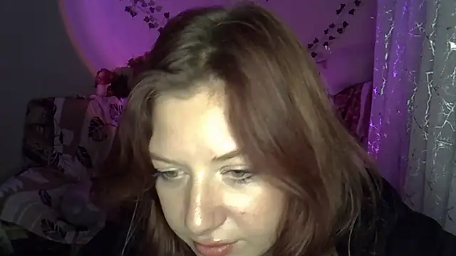 Lily Ember online show from November 28, 6:21 pm