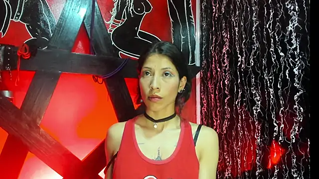 Snapshot of damian_and_tiana chatting on November 11, 5:18 am damian and tiana online show from November 11, 5:18 am