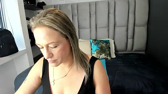 Charlot milf online show from November 24, 11:54 am