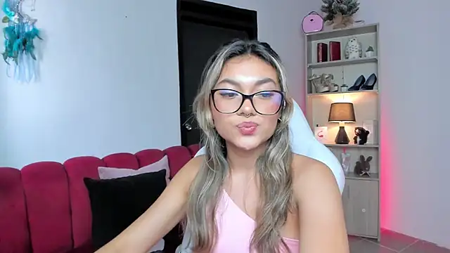 Snapshot of Tatiana_mendoza chatting on September 23, 2:20 pm Tatiana mendoza online show from September 23, 2:20 pm