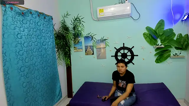 eladyrous98 online show from February 9, 1:15 pm