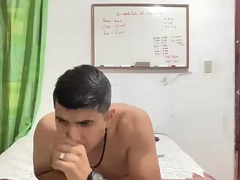 juicysmalls online show from December 2, 5:35 am