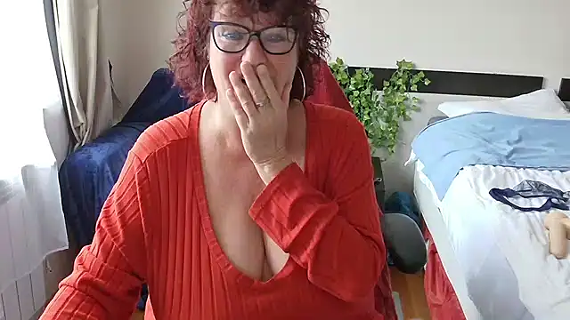 -Curvy- online show from November 19, 9:09 am