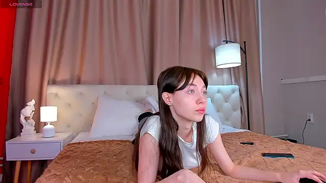 Snapshot of Skelerata chatting on September 15, 1:05 am Skelerata online show from September 15, 1:05 am