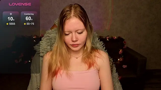 Snapshot of Wendy_228 chatting on November 11, 1:27 am Wendy 228 online show from November 11, 1:27 am