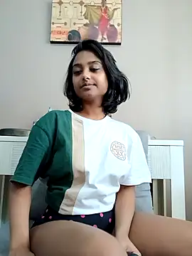 Snapshot of littlemissdevil69 chatting on November 13, 6:56 am littlemissdevil69 online show from November 13, 6:56 am