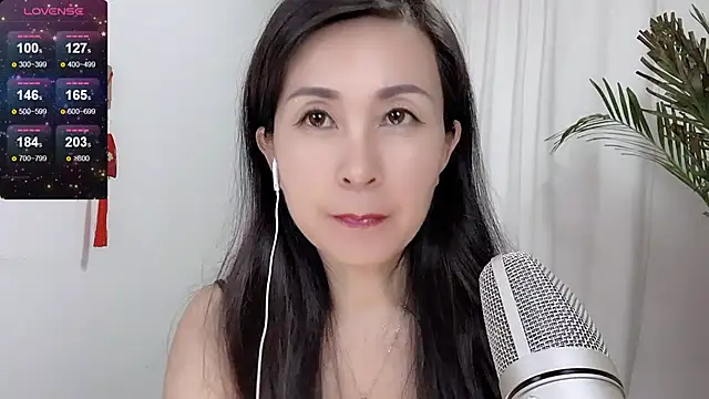 JackieBell online show from September 18, 5:42 am