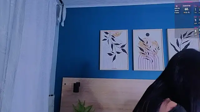 Snapshot of SarahMiler_ chatting on September 19, 11:44 am SarahMiler online show from September 19, 11:44 am