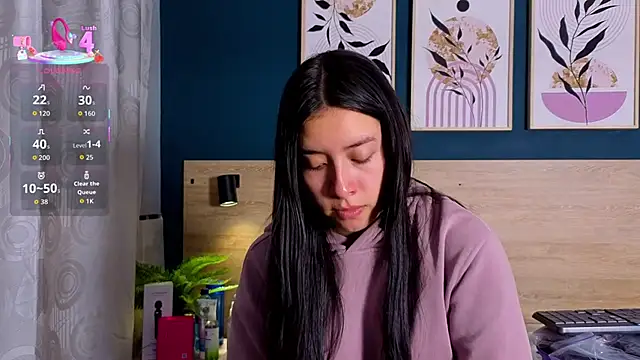 SarahMiler  online show from December 16, 8:47 pm