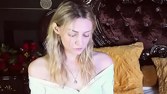 CindyFors online show from October 10, 9:47 pm