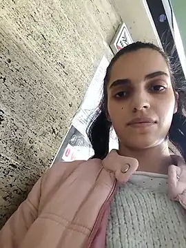 Snapshot of SweetMelodyZ chatting on November 3, 1:56 pm SweetMelodyZ online show from November 3, 1:56 pm