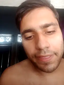 Snapshot of Desirock001 chatting on October 25, 3:58 am Desirock001 online show from October 25, 3:58 am