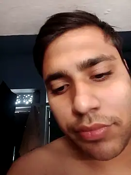 Snapshot of Desirock001 chatting on November 8, 11:32 am Desirock001 online show from November 8, 11:32 am