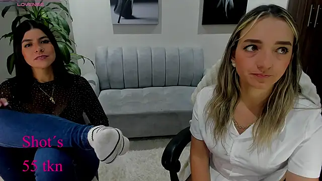 Snapshot of Miss_Annye chatting on September 14, 11:04 pm Miss Annye online show from September 14, 11:04 pm