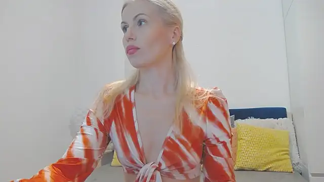 Snapshot of Lika_Soul chatting on September 26, 3:27 pm Lika Soul online show from September 26, 3:27 pm