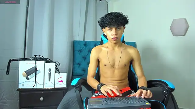 Snapshot of _taylor_black chatting on September 10, 1:16 am  taylor black online show from September 10, 1:16 am