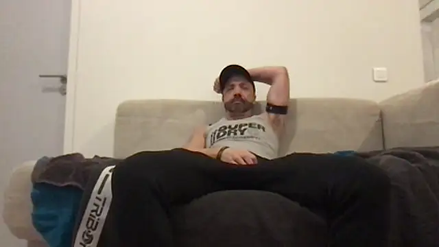 Snapshot of Zaak91190 chatting on November 28, 10:45 pm Zaak91190 online show from November 28, 10:45 pm