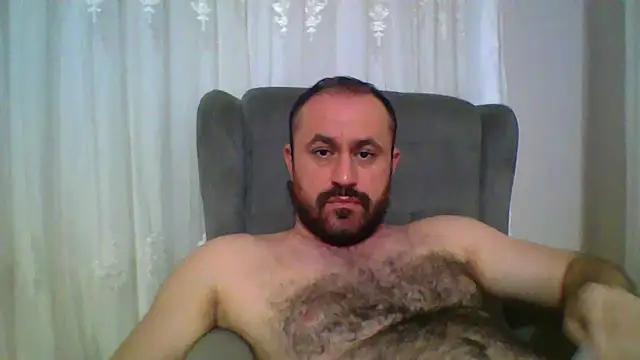 Snapshot of micheal3467 chatting on December 14, 10:25 pm micheal3467 online show from December 14, 10:25 pm