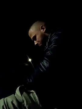 Snapshot of Barber33zk chatting on October 29, 3:42 am Barber33zk online show from October 29, 3:42 am