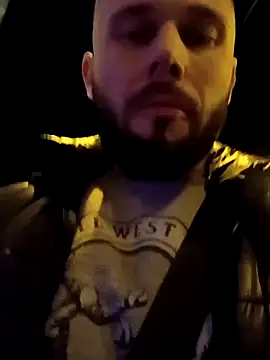 Snapshot of Barber33zk chatting on November 12, 11:47 pm Barber33zk online show from November 12, 11:47 pm